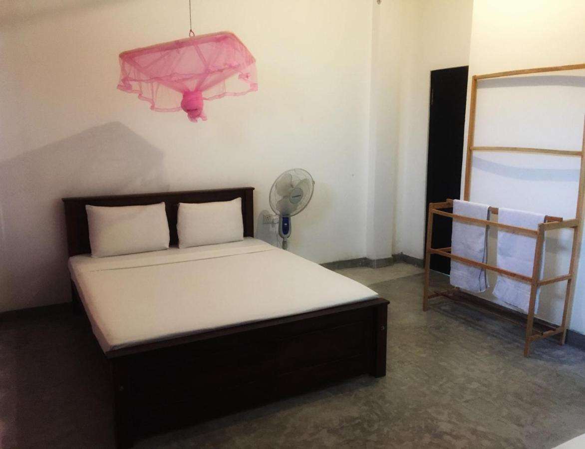 The Nest Hotel แทนกาลเล ภายนอก รูปภาพ