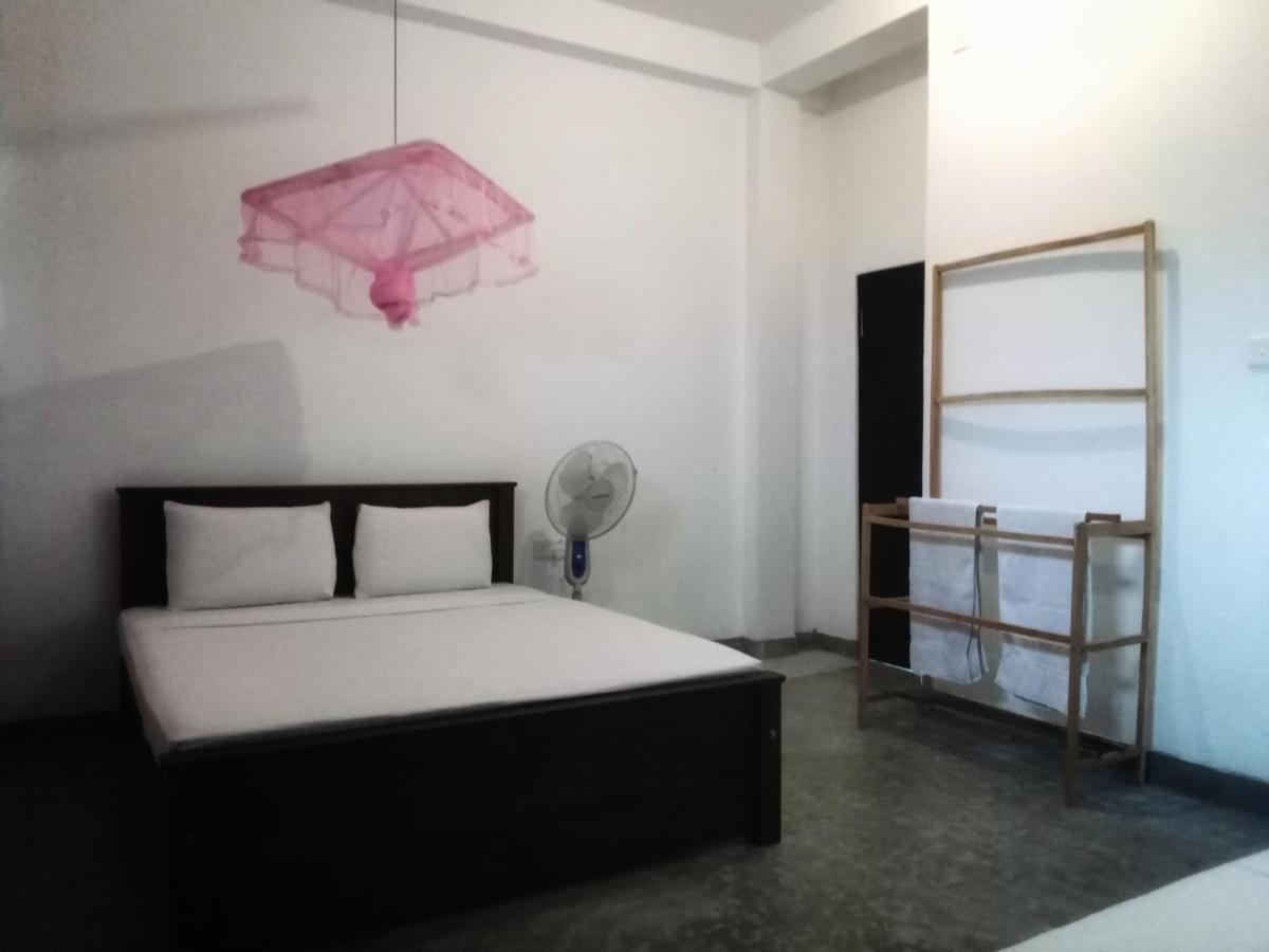 The Nest Hotel แทนกาลเล ภายนอก รูปภาพ