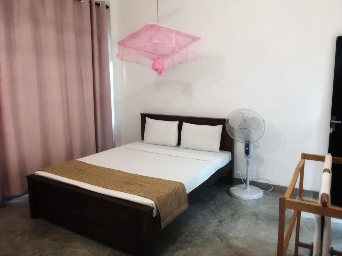 The Nest Hotel แทนกาลเล ภายนอก รูปภาพ