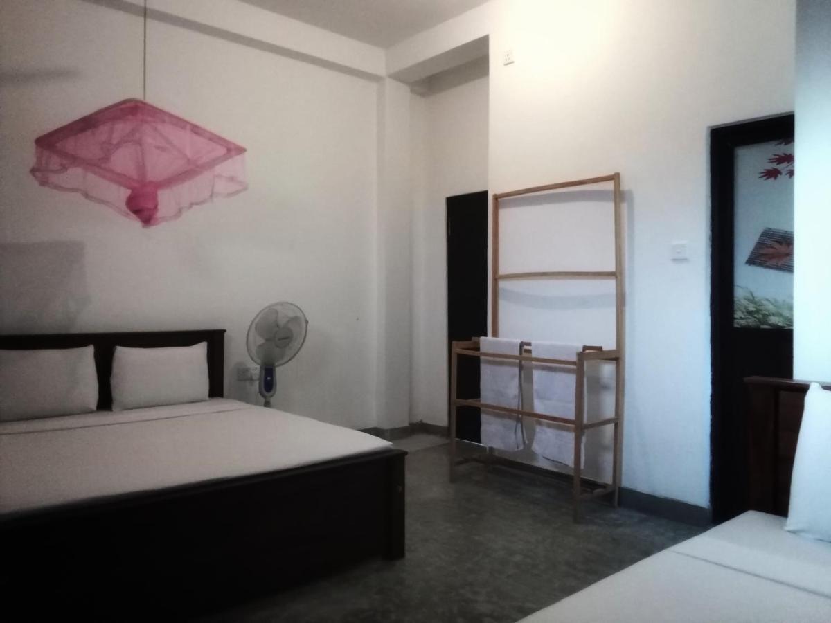 The Nest Hotel แทนกาลเล ภายนอก รูปภาพ